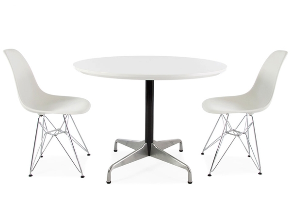 Tisch Eames Contract und 2 Stühlen